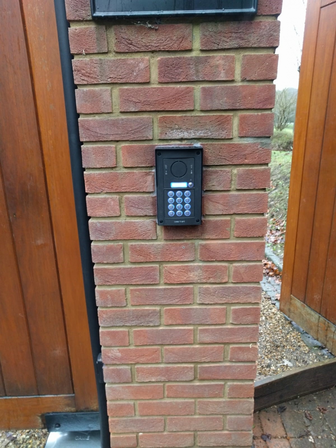 Gate access control intercom and keypad - Electric Gate Repair London